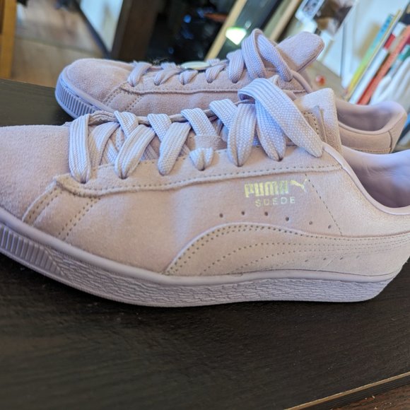 PUMA LAVENDER SUEDE INTERNATIONAL WOMENS DAY - Picture 2 of 6
